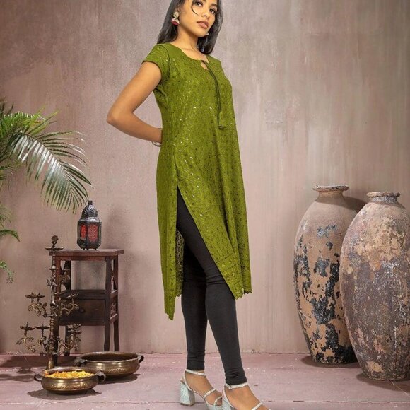 Green Kurta with Elegant Chikankari | Muvvas Boutique - Picture 4 of 5